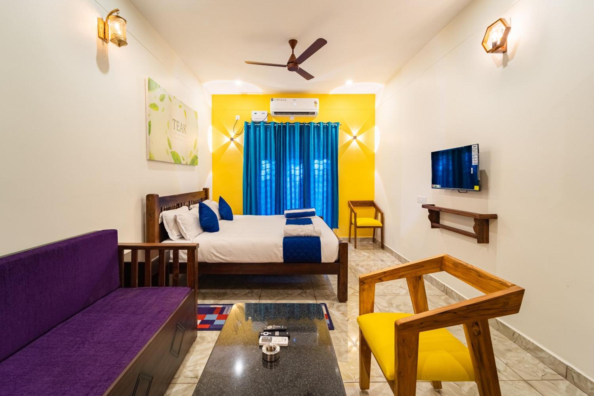 Teak Leaf Gateway Villa With Swimming Pool Indoor Games Kālapettai Exterior photo