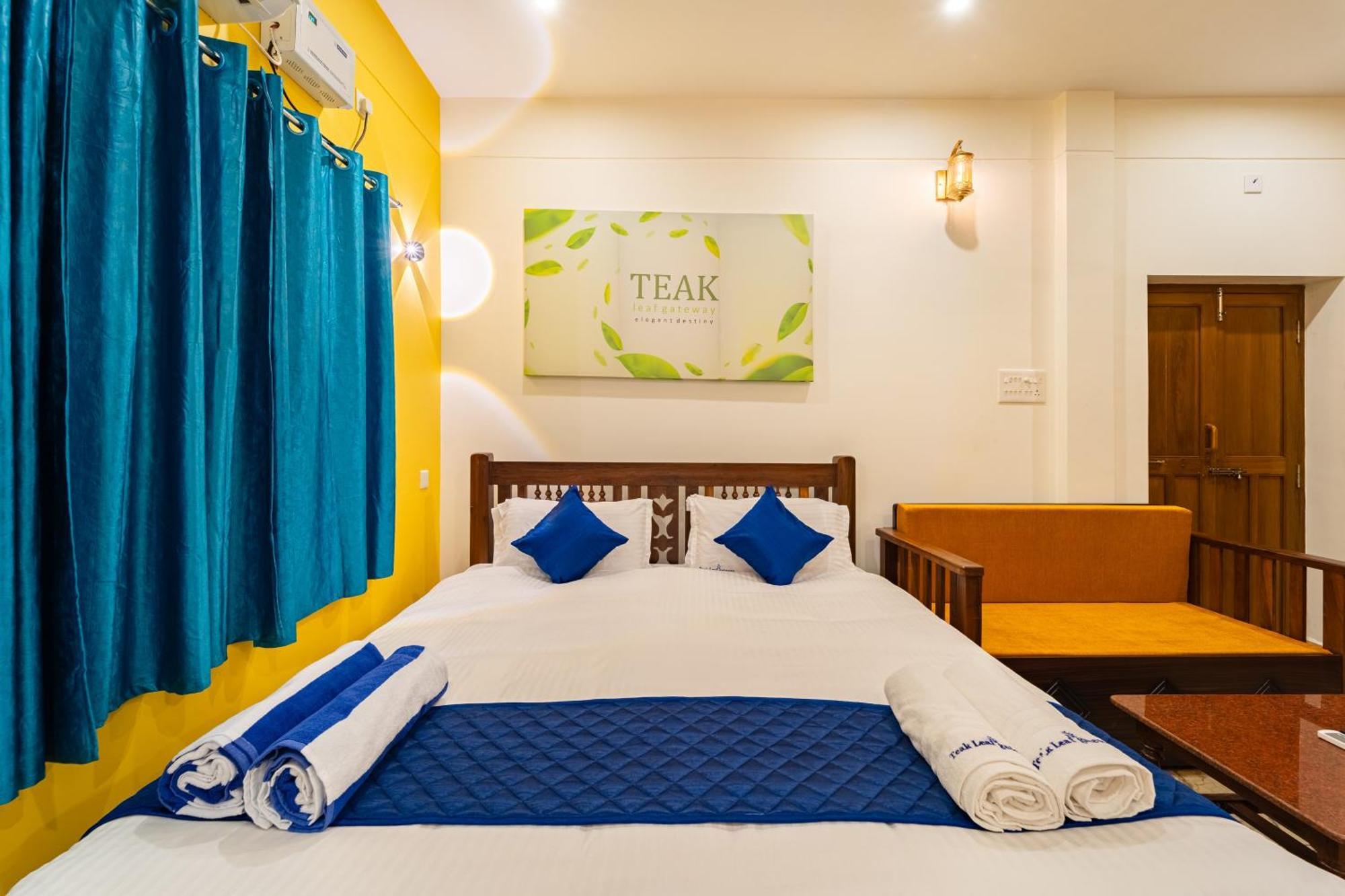 Teak Leaf Gateway Villa With Swimming Pool Indoor Games Kālapettai Exterior photo