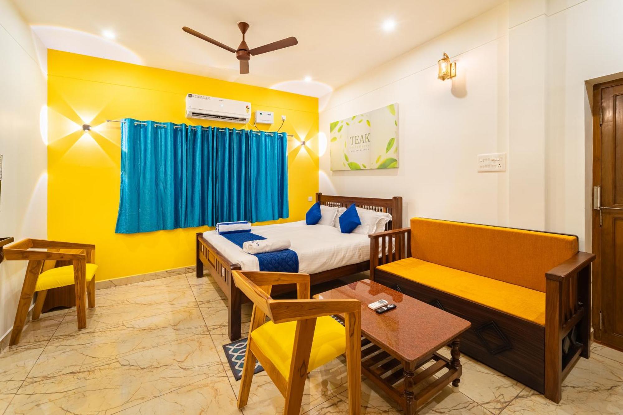 Teak Leaf Gateway Villa With Swimming Pool Indoor Games Kālapettai Exterior photo