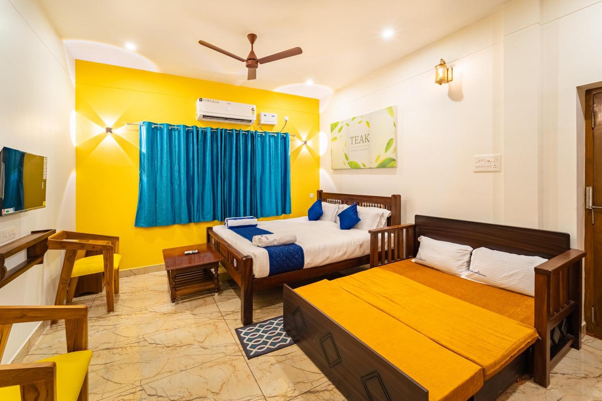 Teak Leaf Gateway Villa With Swimming Pool Indoor Games Kālapettai Exterior photo